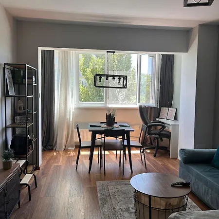 Apartmán Cozy&quiet L 1bd L Free Parking